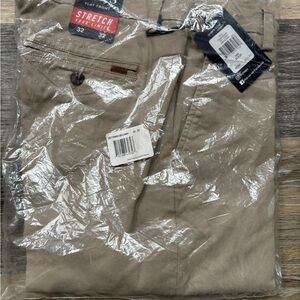 Chaps Men's Stretch Khaki Chinos